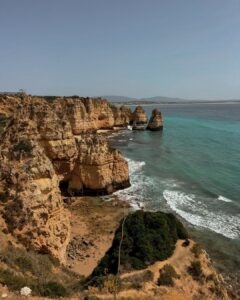 Lagos rochers
