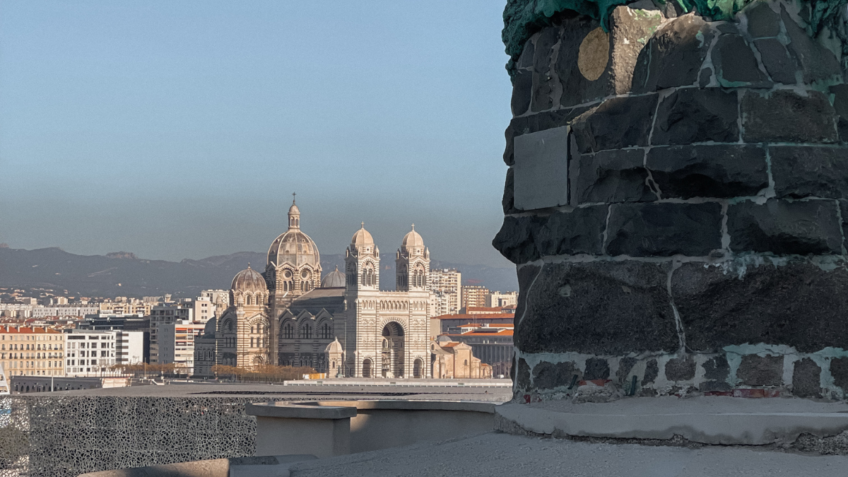 Lire la suite à propos de l’article 3 restaurants sympas à tester lors d’un voyage solo à Marseille